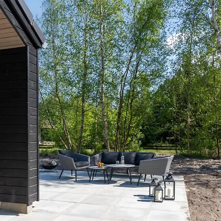 Laina Holiday home