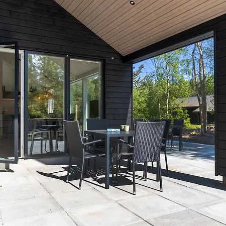 Laina - 250m From The Sea By Interhome